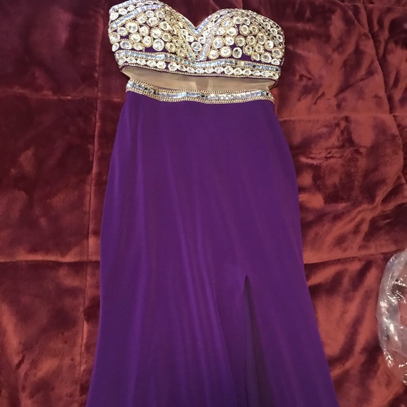 Prom Dress - Picture 3 of 3